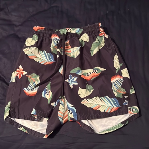 Mens floral Vans shorts - Picture 1 of 2